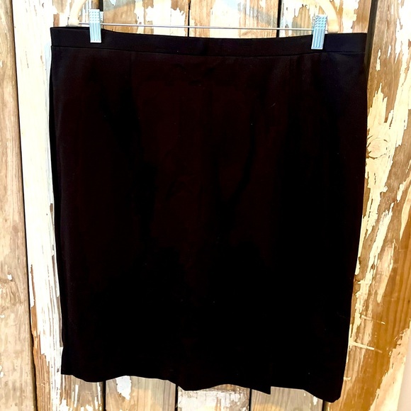Chicos Black skirt size 16 (3) front slit - Picture 1 of 5